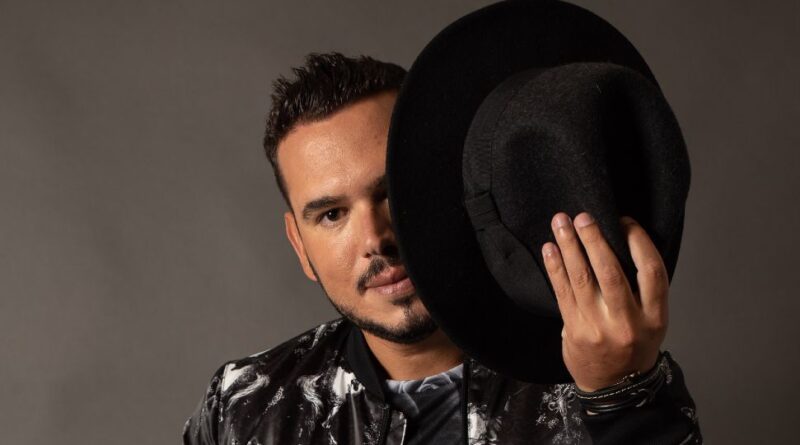 Olive3 Unveils Uplifting Progressive House Single One by One